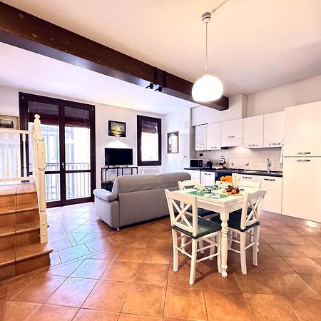 Realkasa Towers View Apartment Bologna Bagian luar foto